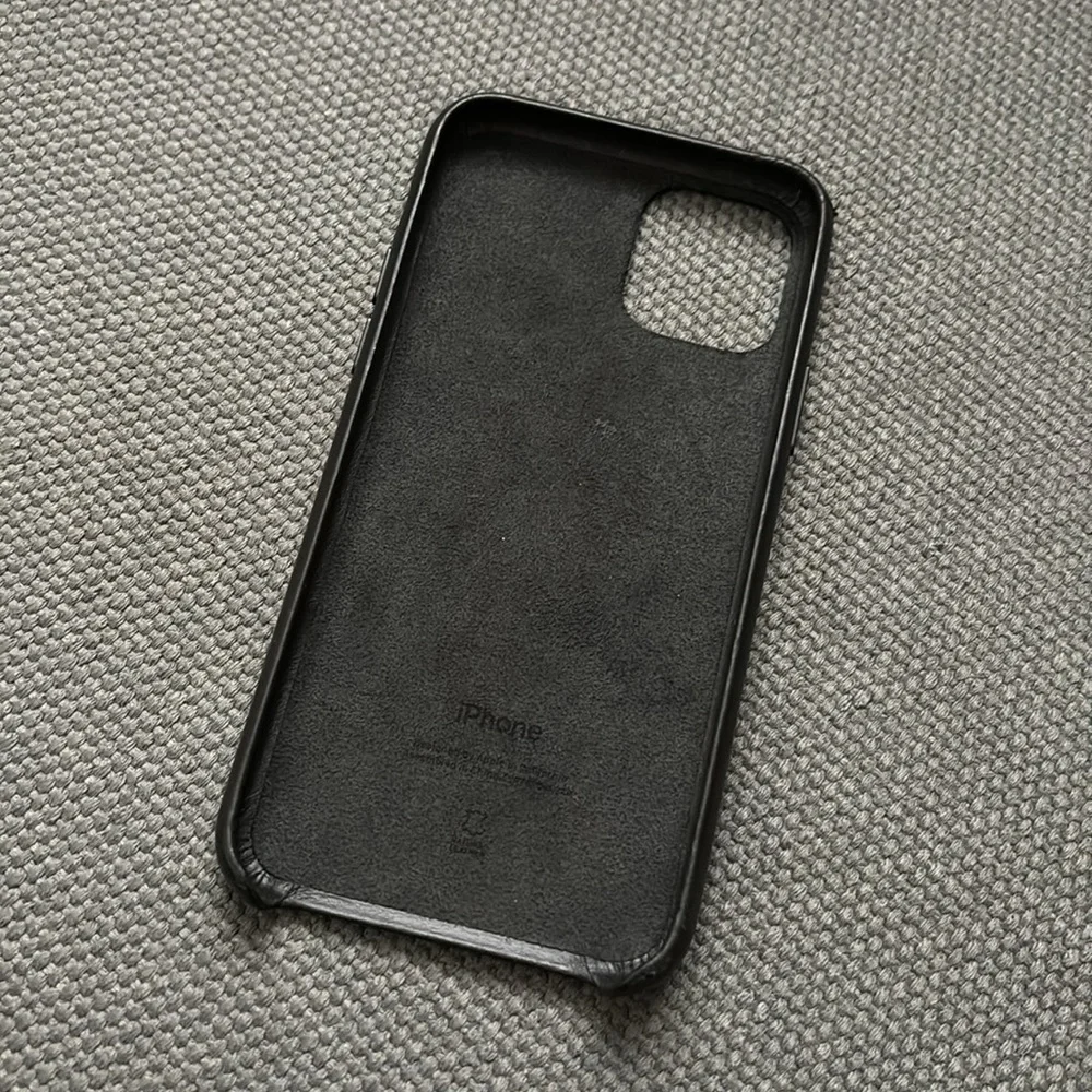 iPhone 11 Pro leather case